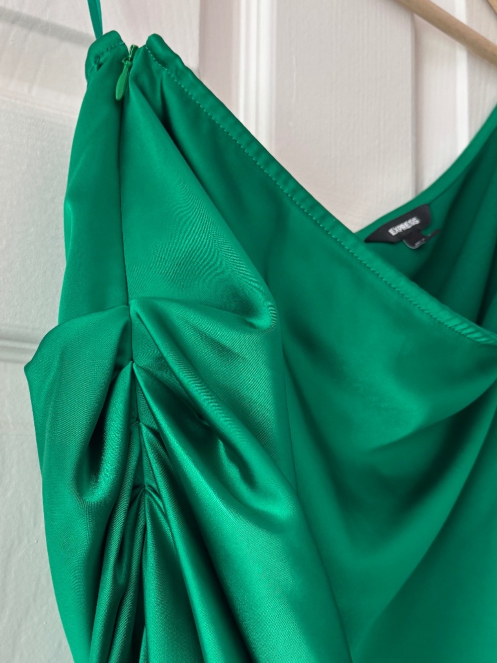 Express One-Shoulder Green Satin Blouse - Picture 6 of 10